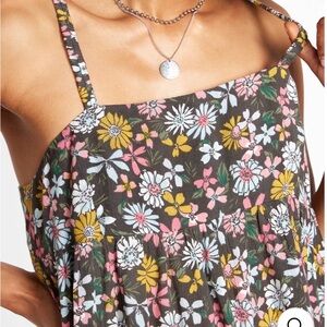 VOLCOM Happy Dazee Cami Size XLarge